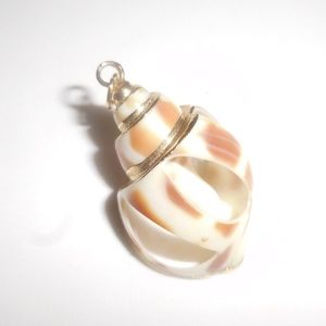 Shell Pendant